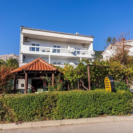 Apartmani Velnic Baska  Exterior photo